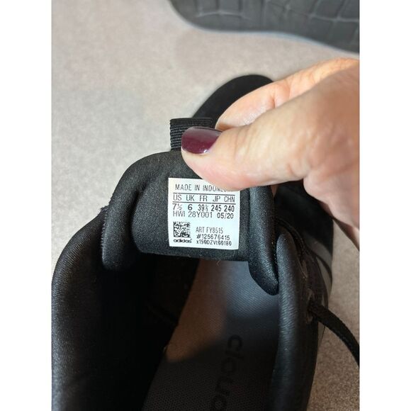 Womens Adidas Cloudfoam Size 7.5 Black Athletic - Picture 6 of 7